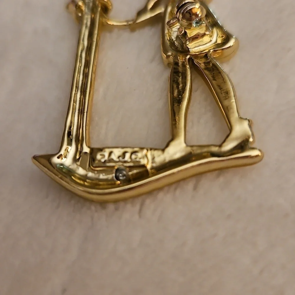 Vintage AJC Novelty Lady Golfer Club Around a Tree Brooch Pin